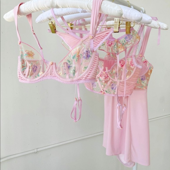 FOR LOVE & LEMONS Pastel Watercolor Rose Dress - Picture 2 of 16